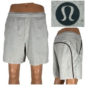 Lululemon Mens Medium Shorts Pace Breaker 7” Linerless Gray Heathered Gravel